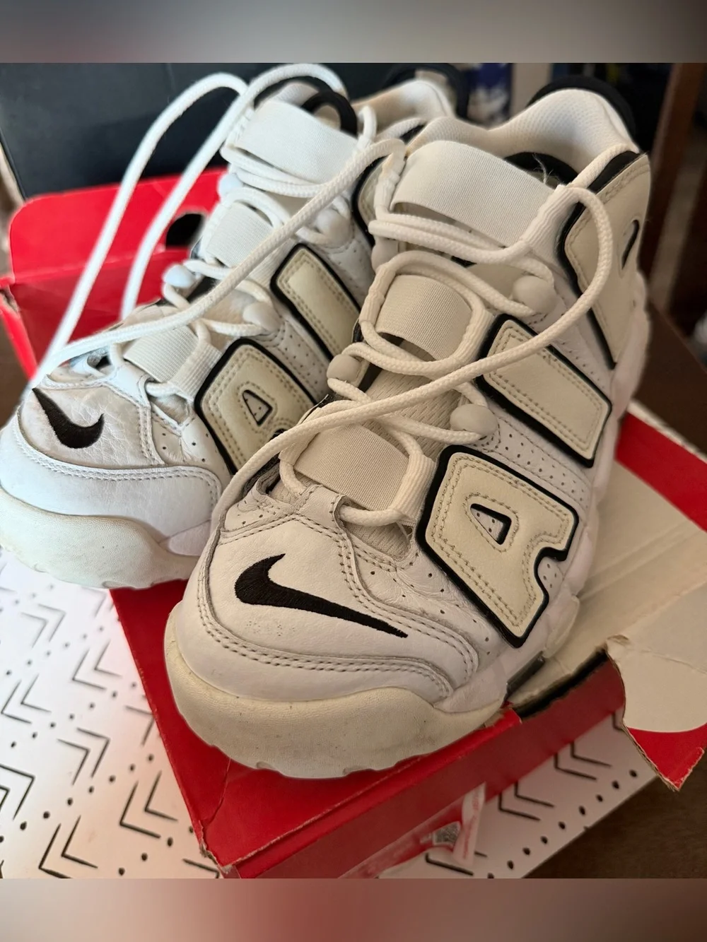 Nike air more uptempo wmns  SUMMIT WHITE/BLACK-SAIL BLANC SOMMET/VOILE/NOIR